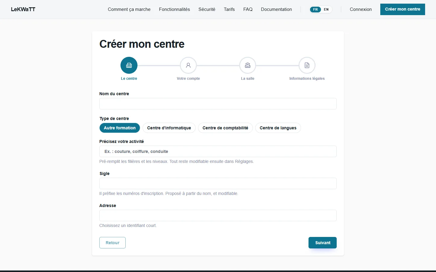 Le type « Autre formation » ouvre le champ « Précisez votre activité »